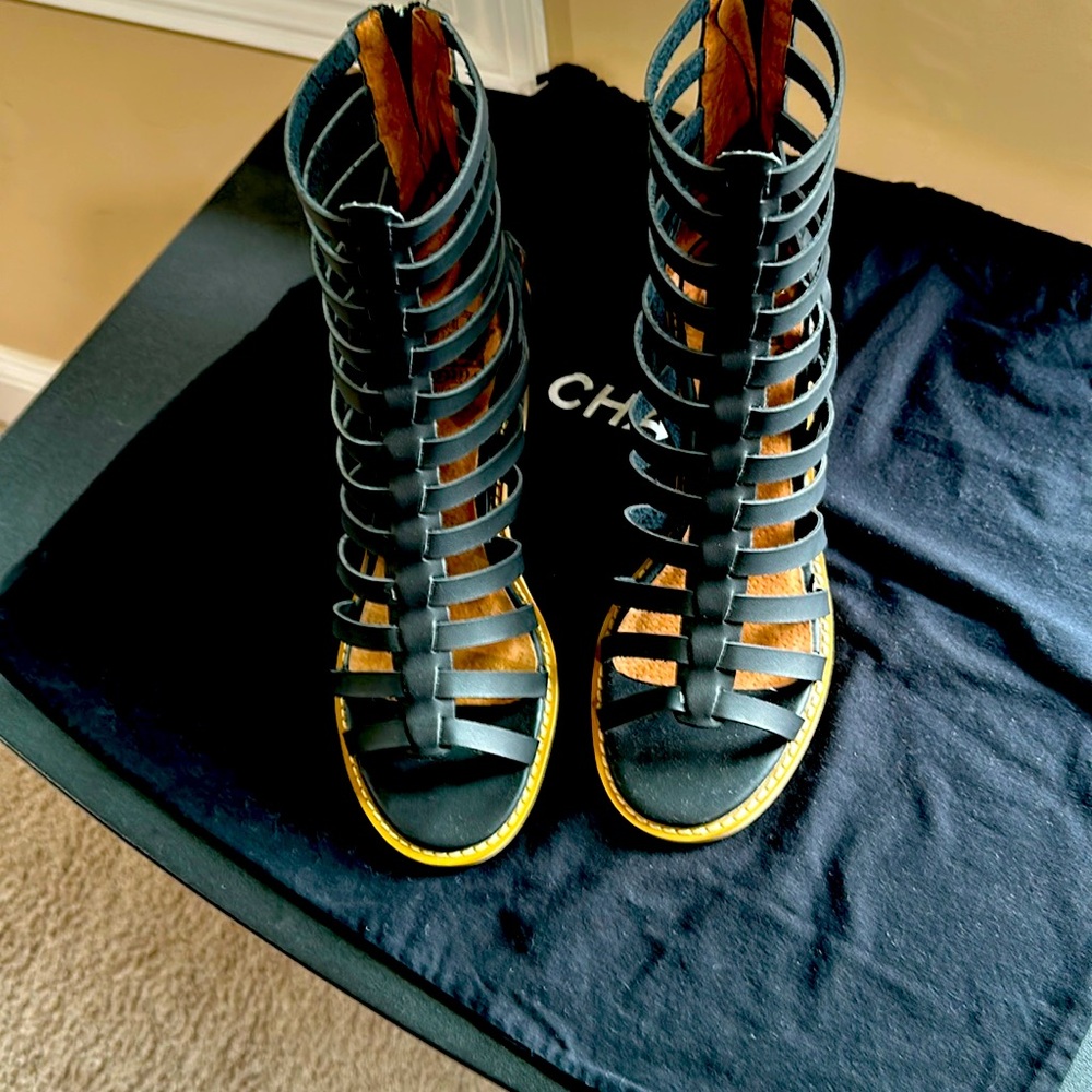 Crown Vintage